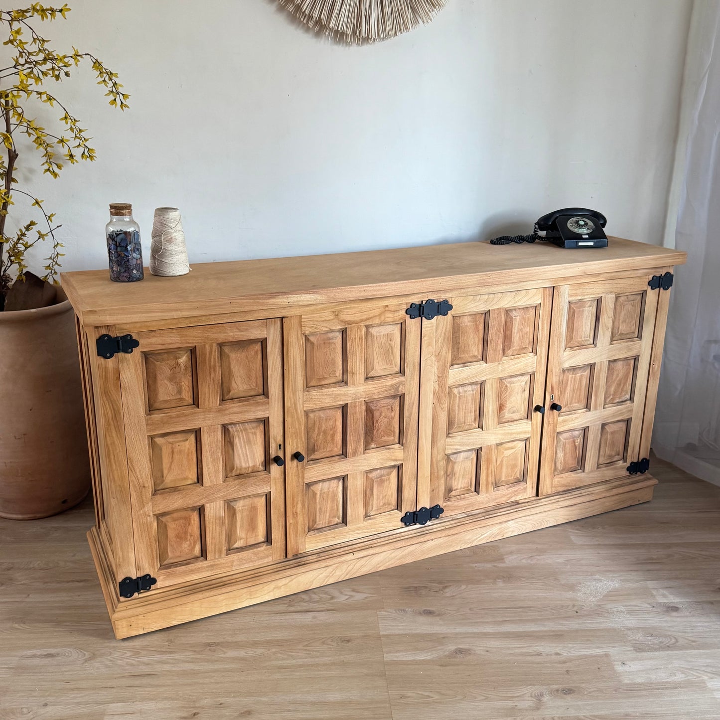 Rack/aparador en madera natural