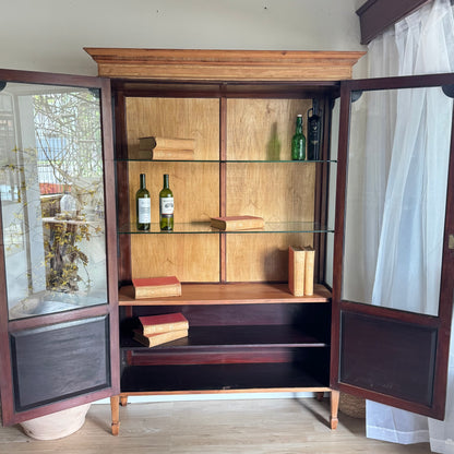 Biblioteca en cedro