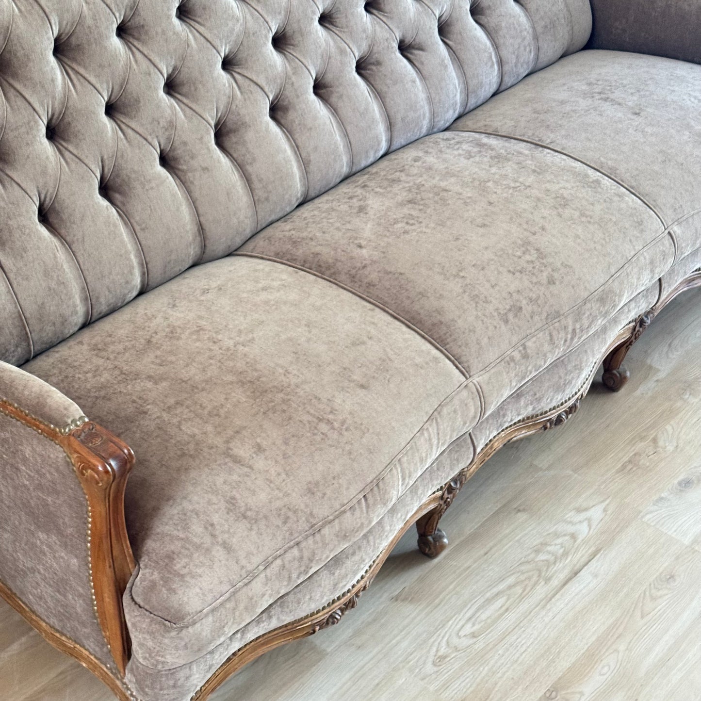 Sillón francés capitoneado