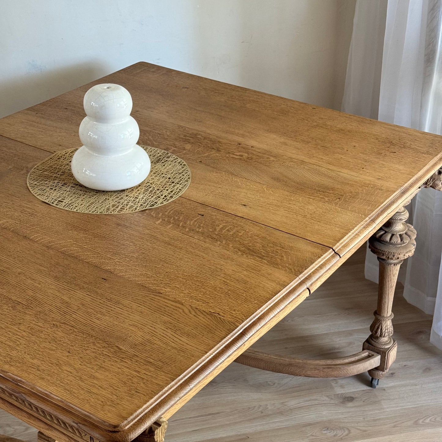 Mesa en roble macizo