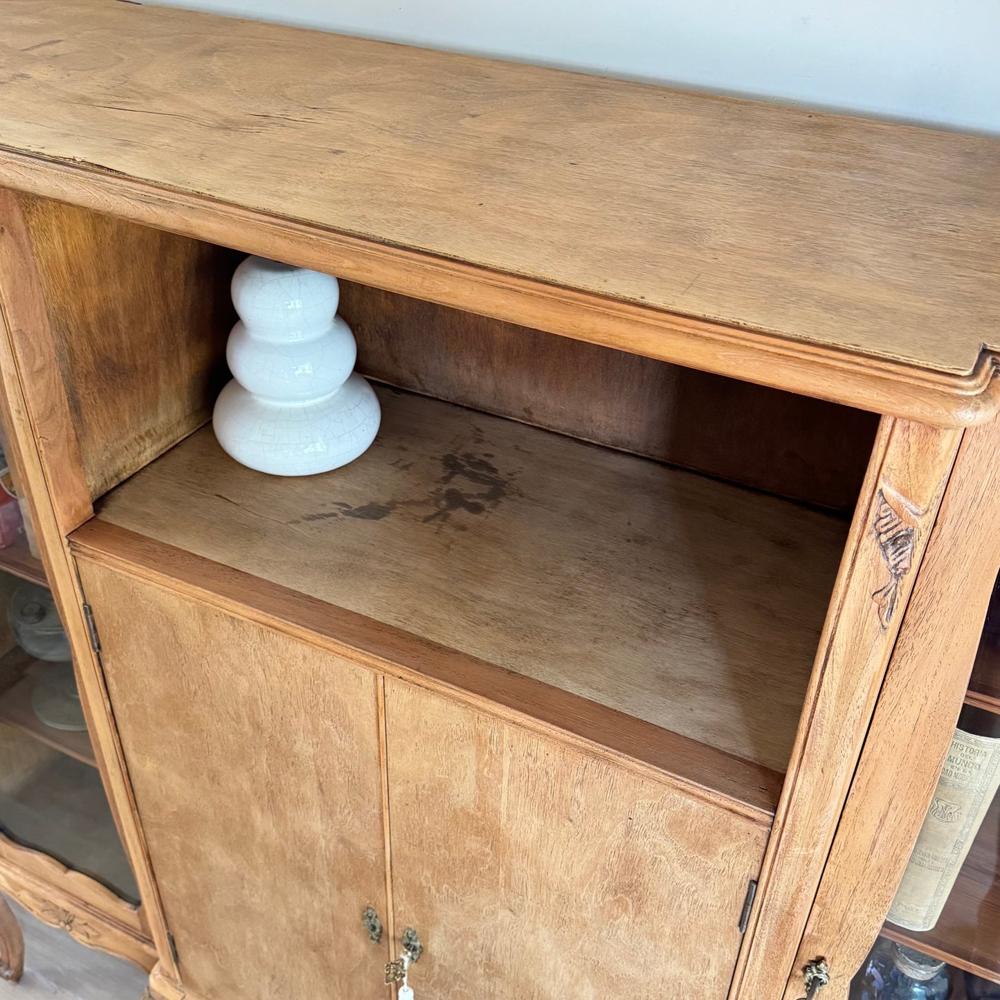 BIblioteca estilo francés