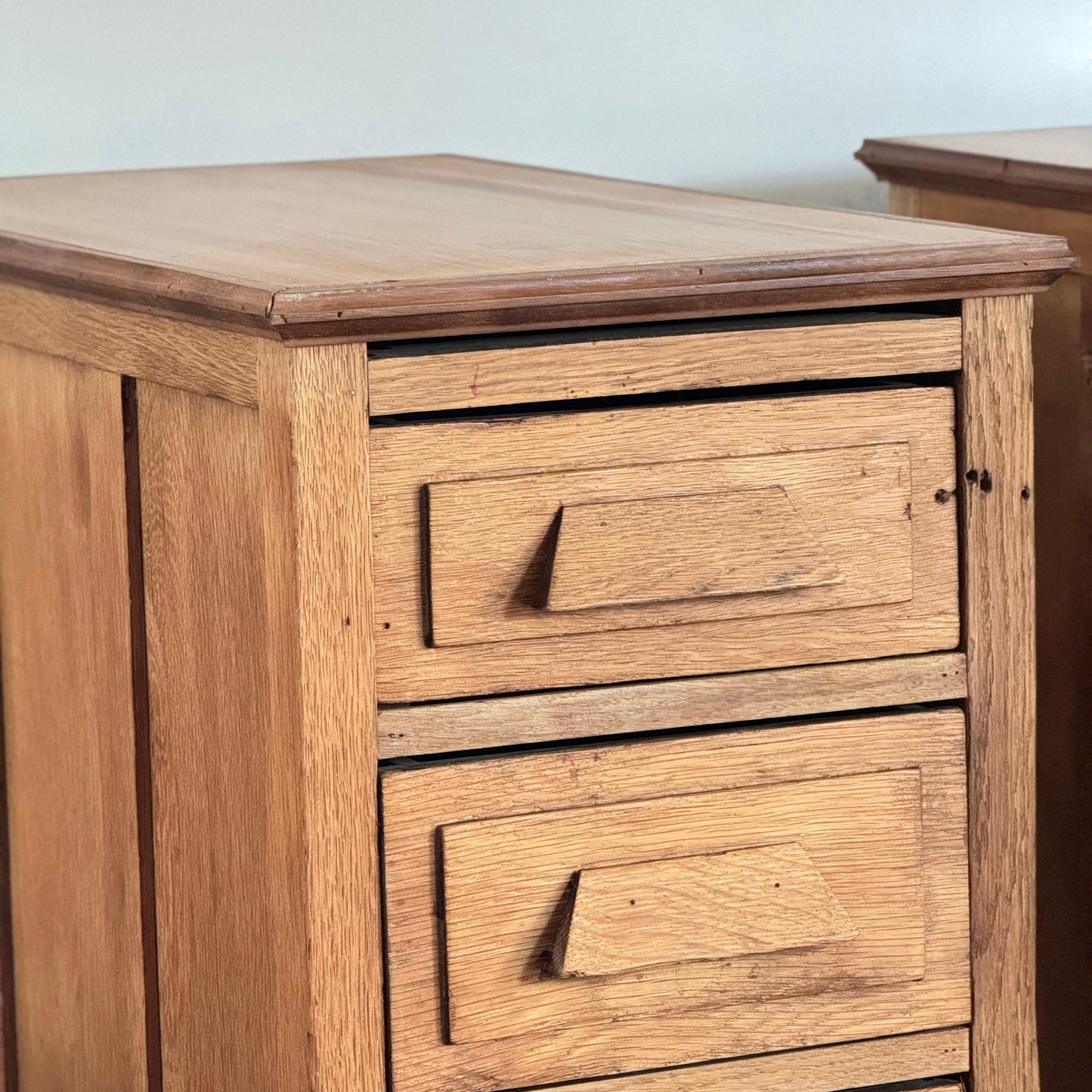 Cajoneras  en roble y pino Brasil