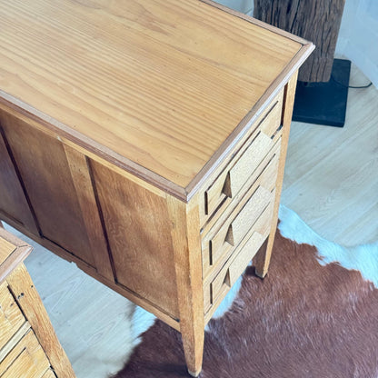 Cajoneras  en roble y pino Brasil