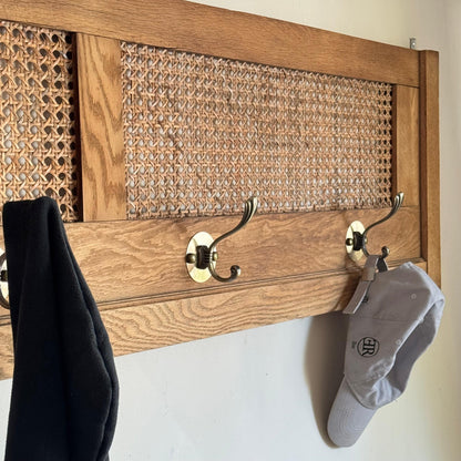 Perchero en Roble-Esterilla